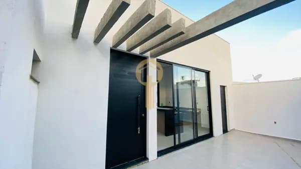 Casa Alto Padrão em Parque das Aroeiras, Passos/MG