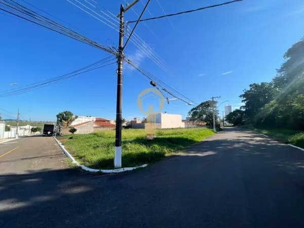 Lote/Terreno em Passos - Jardim Cidade