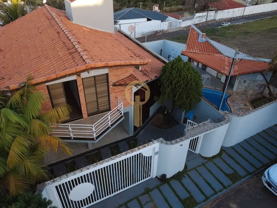Casa em Passos - Jardim Panorama