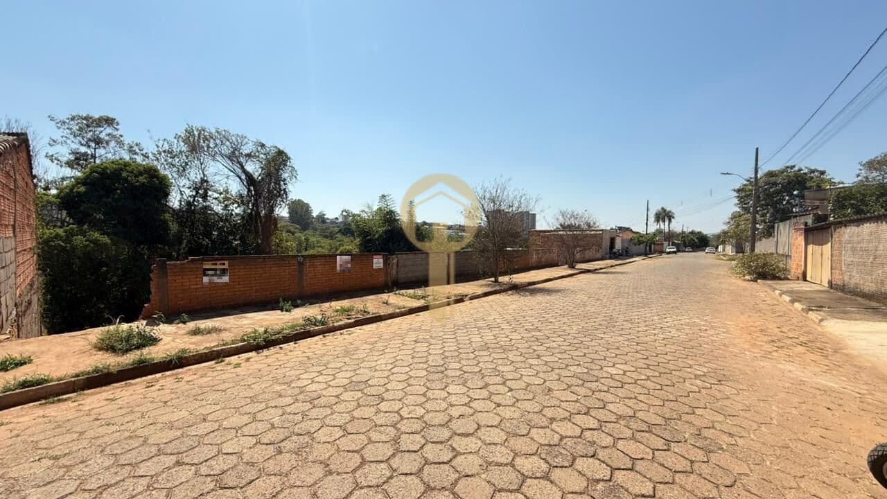Lote/Terreno em Passos - Aclimação