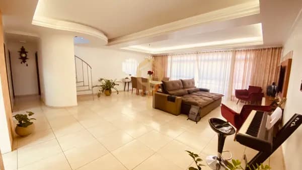 Apartamento em Passos - Centro