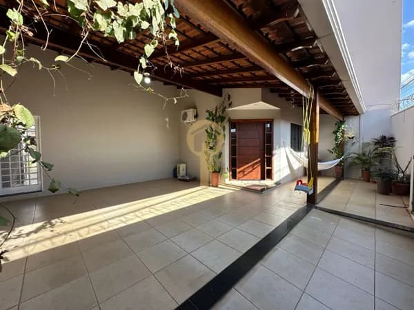 Casa em Passos - Muarama