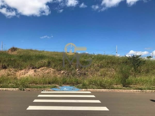 Terreno à venda em Passos/MG