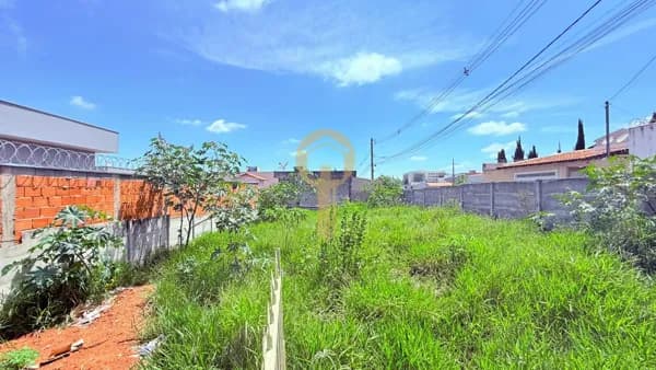 Lote/Terreno em Passos - Jardim Cidade