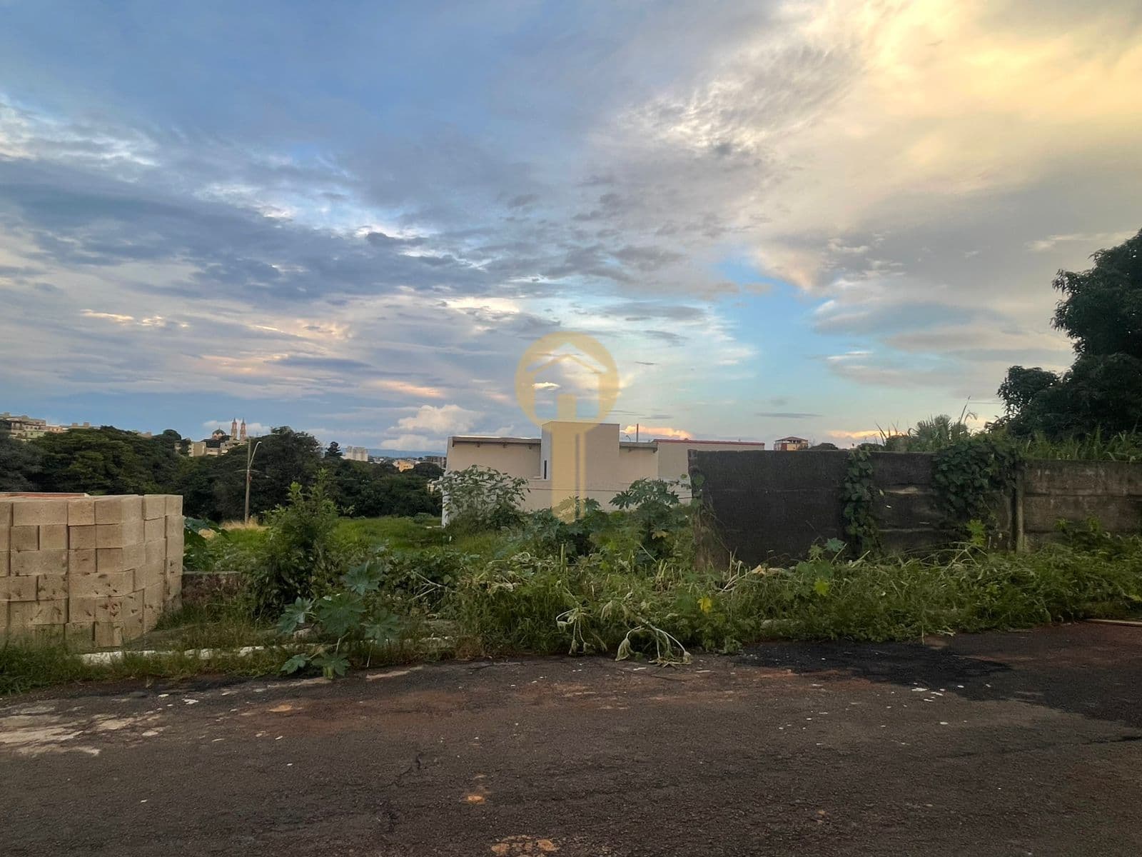 Lote/Terreno em Passos - Jardim Pinheiros
