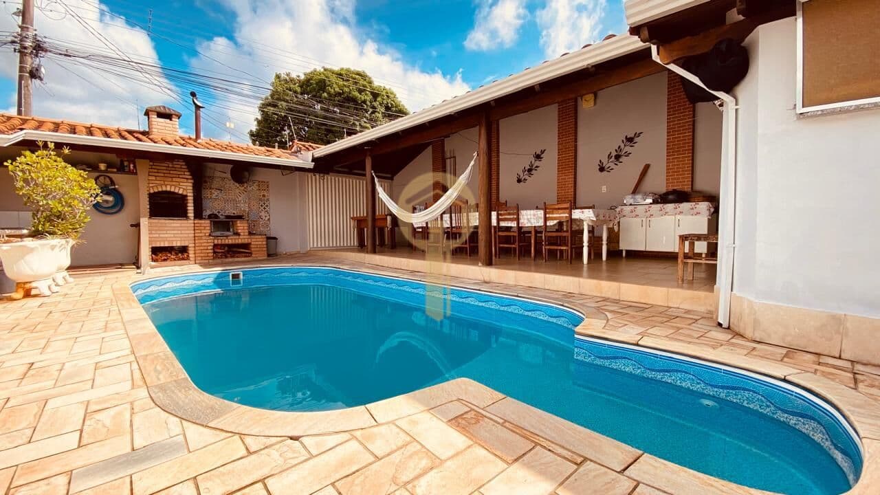 Casa em Passos - Muarama