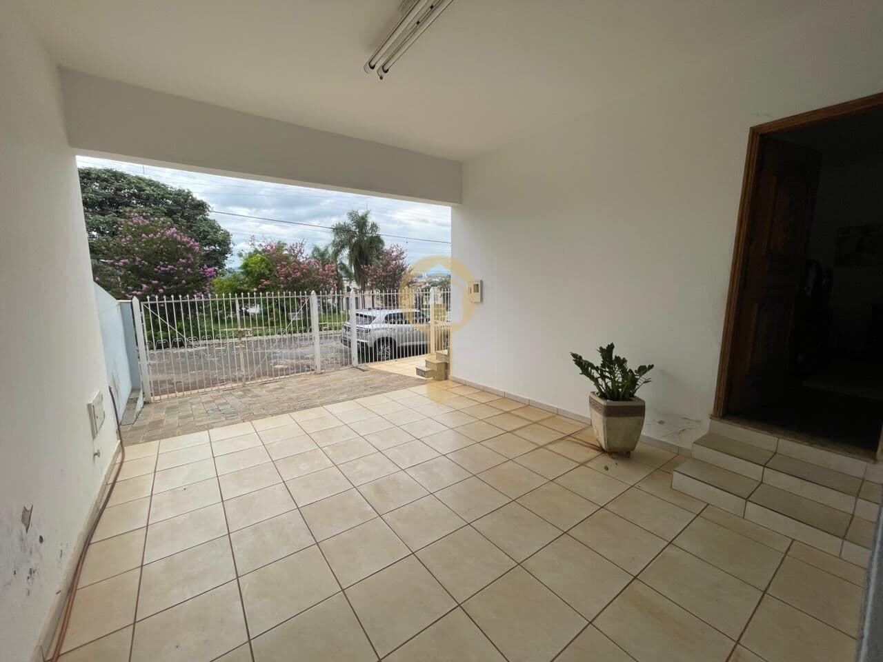 Casa em Passos - Jardim Vila Rica