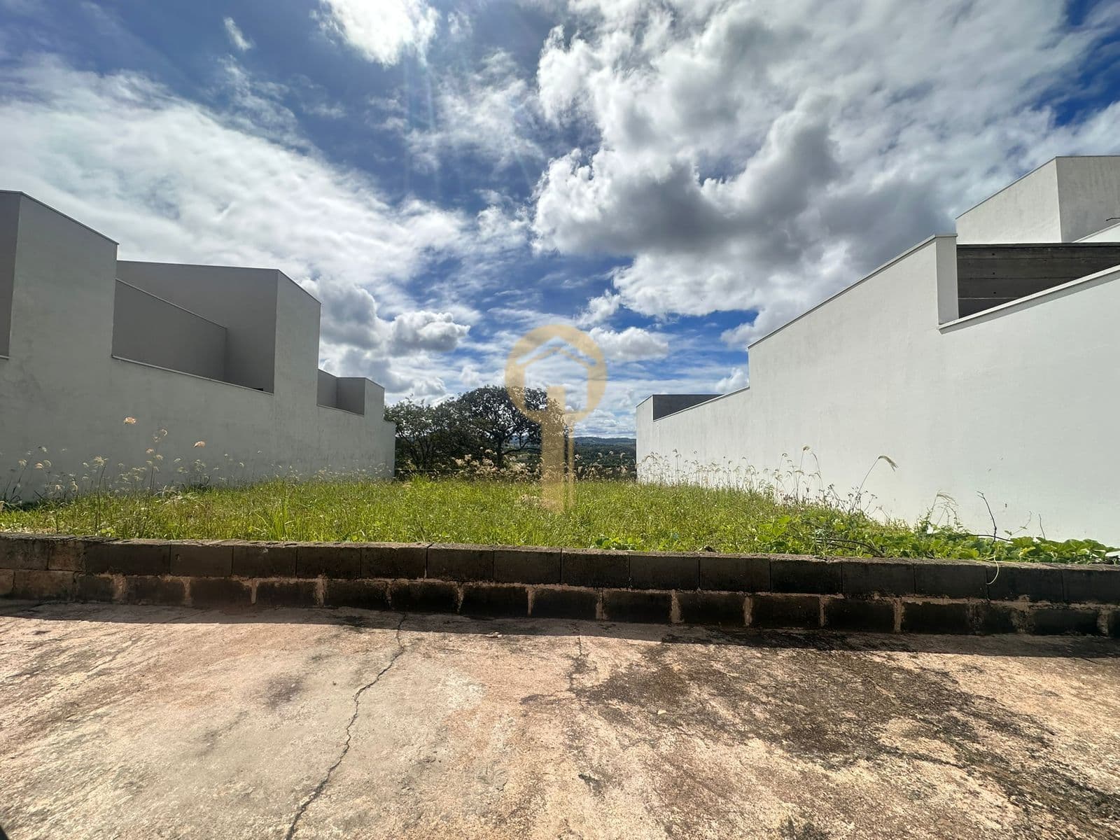 Lote/Terreno em Passos - Vila Rica