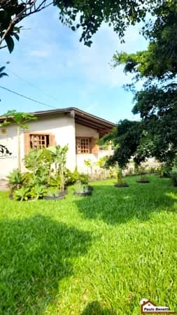 "100 m² Casa Térrea - 3 dormitórios, 1 banheiro social"