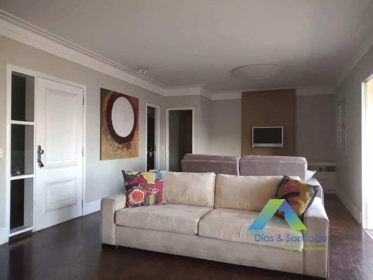 Apartamento mobiliado à venda com 172m² 3 quartos (Suítes).