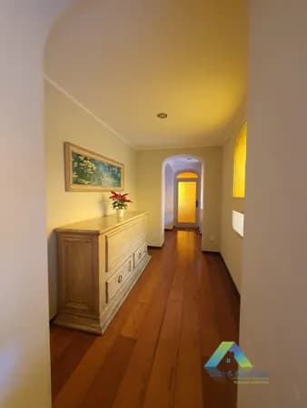 Apartamento alto padrão com 75m² em localização privilegiada em Moema Pássaros próximo Shopping e Parque Ibirapuera.