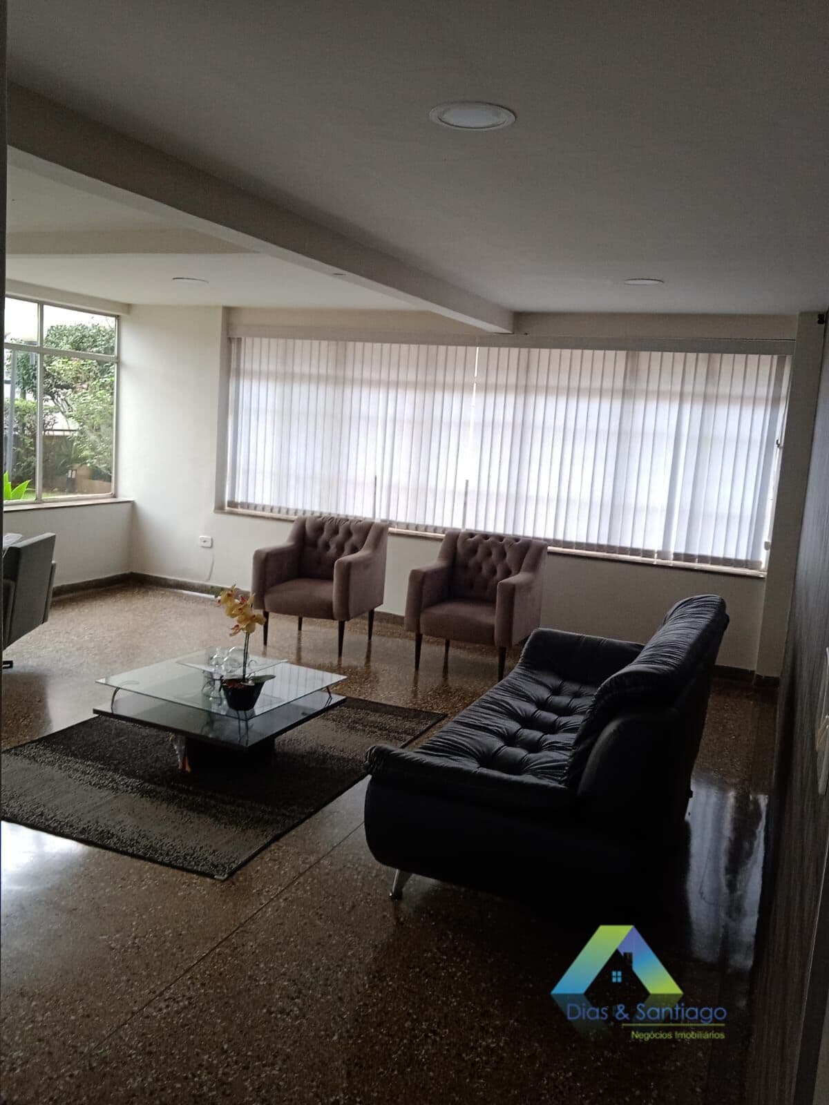 APARTAMENTO À VENDA – VILA DAS MERCÊS