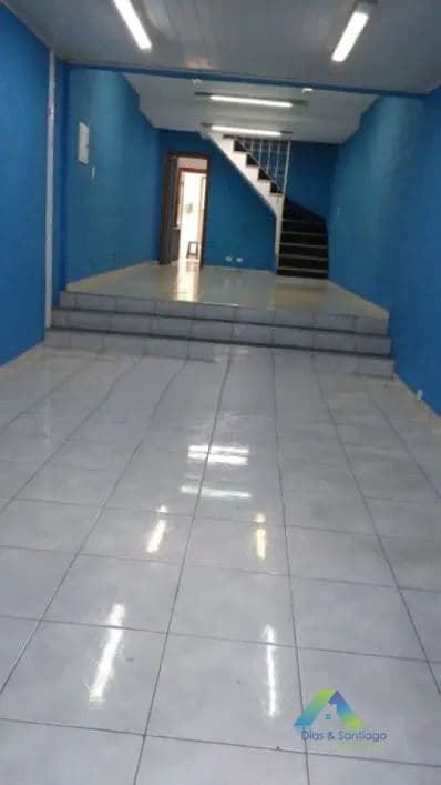 Loja Ponto Comercial para locação com 3 salas e 3 banheiros em Vila das Mercês/SP!!