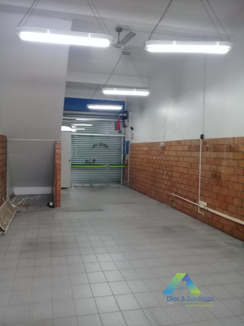 Ponto Comercial à venda com 217,50 m² em Vila Moinho Velho, São Paulo/SP
