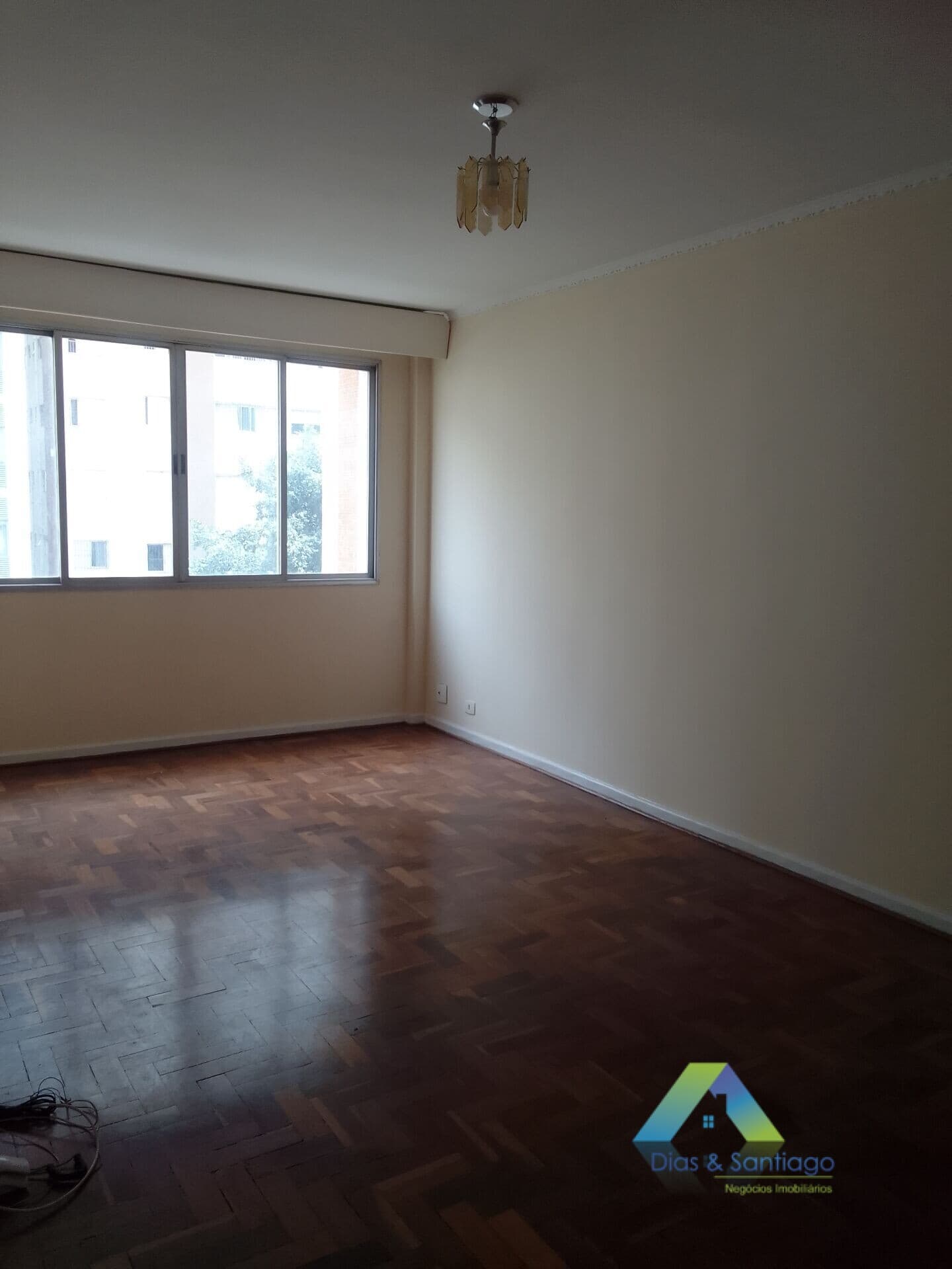 Apartamento à venda com 4 dormitórios e 3 banheiros em Pinheiros!!