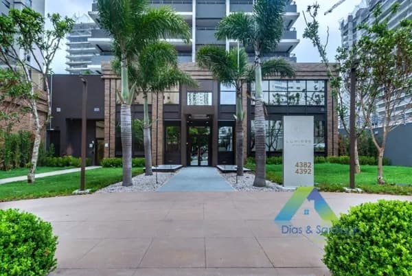 Salão comercial com 300m² em área nobre da Vila Mariana/Chácara Klabin com localização privilegiada a 550mts da Estação de Metrô Santos Imigrantes e 600mts da Klabin.