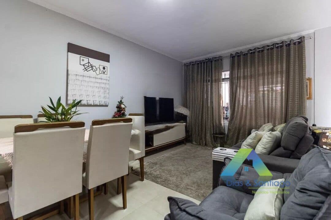 Sobrado à venda com 3 dormitórios e 2 vagas na Vila das Mercês/SP!