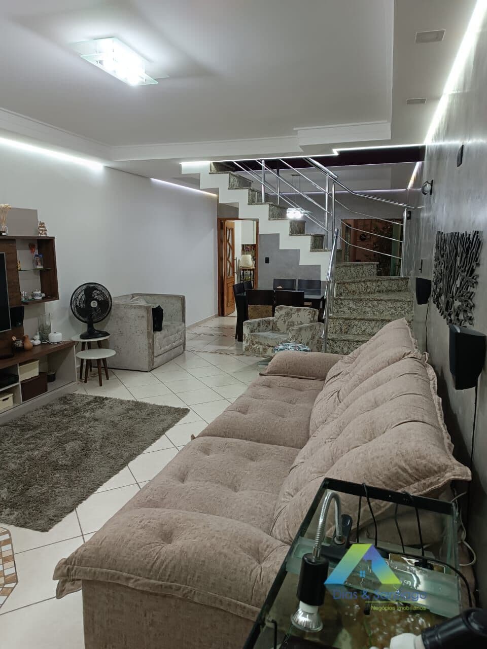 Casa com 03 quartos na Vila Ema 190m²