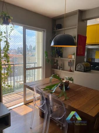 Lindo apartamento em 53m² recém reformado com fino padrão de acabamento e designer moderno na região da Vila das Mercês/Saúde.