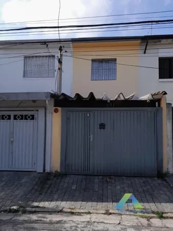 Sobrado a venda com 03 quartos no Sacomã