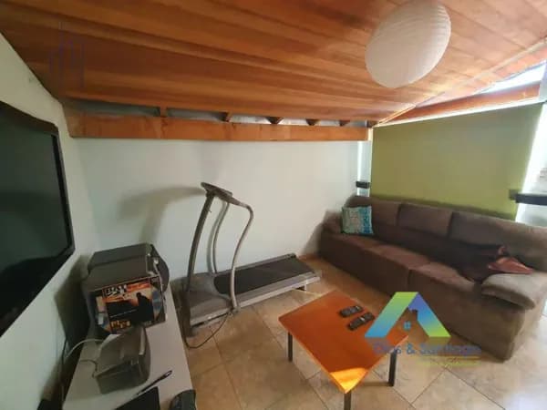 Sobrado à venda com 2 dormitórios e 2 vagas em Vila das Mercês, São Paulo/SP
