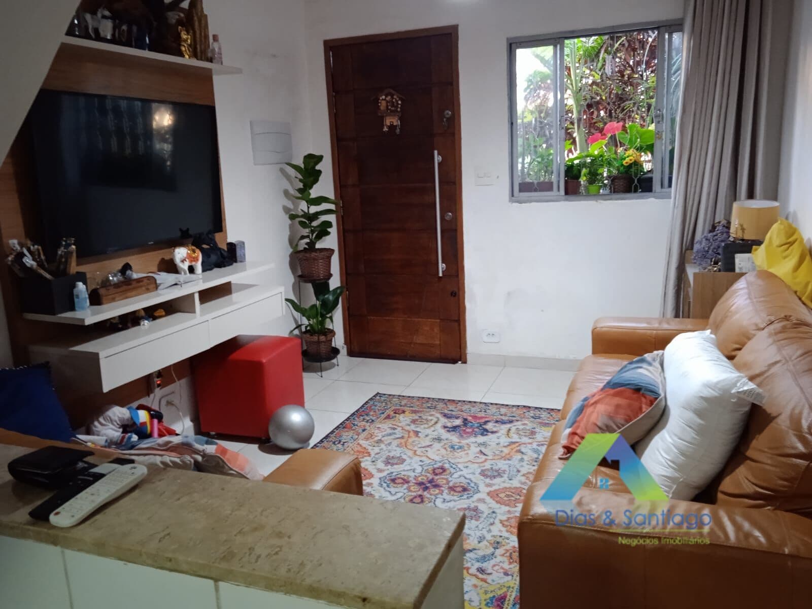 CASA DE VILA COM 2 DORMITÓRIOS NA VILA GUMERCINDO !!!