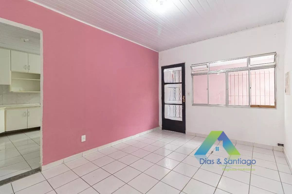 Sobrado com 2 dormitórios e 2 banheiros em Vila Caraguatá, São Paulo/SP