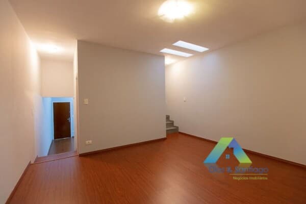 VILA NAIR Sobrado 103M², 3 dormitórios sendo 1 suíte, 1 vaga de garagem com ótima localização e valor !!!