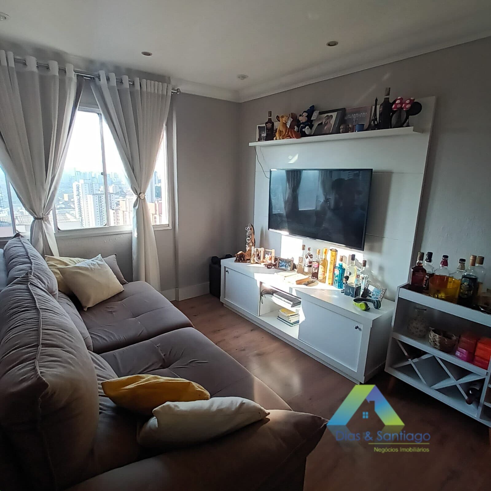 Apartamento mobiliado a venda com 70m² na vila das Merces