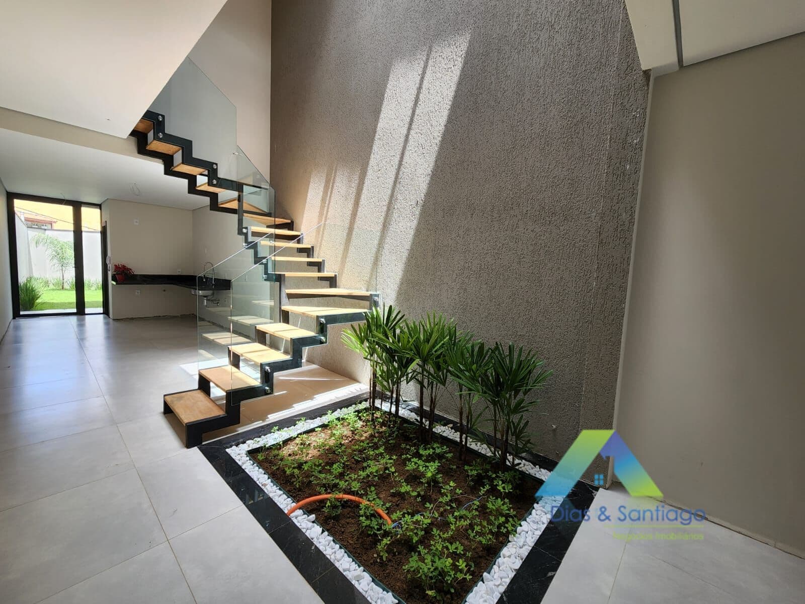 Sobrado novo com 3 Quartos e 4 banheiros à Venda, 143 m² na Vila Mariana!!