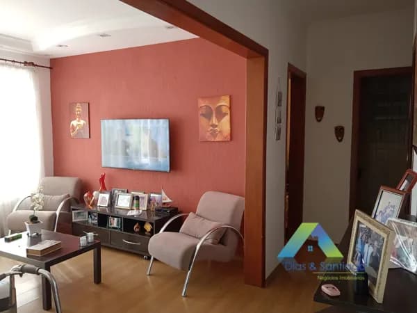 Casa Térrea Reformada – Excelente Oportunidade