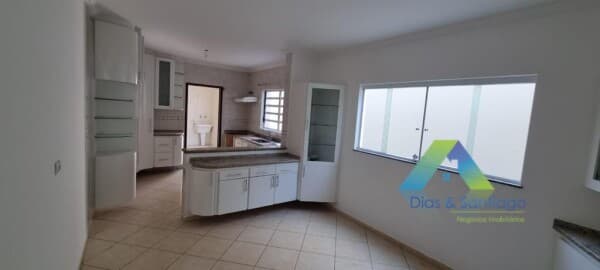 VILA NAIR Sobrado 200M², 3 suítes, dormitório de empregada ,espaço gourmet, 4 vagas a 800 M² da estação do metro Alto Do Ipiranga !!