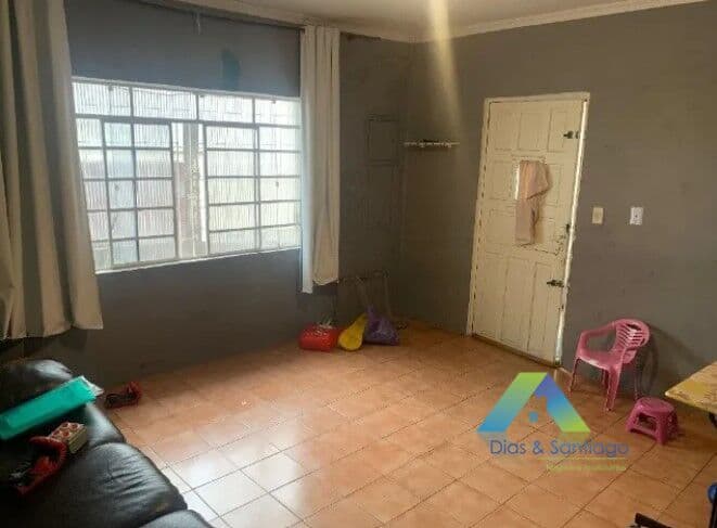 Casa terrea a venda com 03 quartos - Jardim Vergueiro - Sacoma