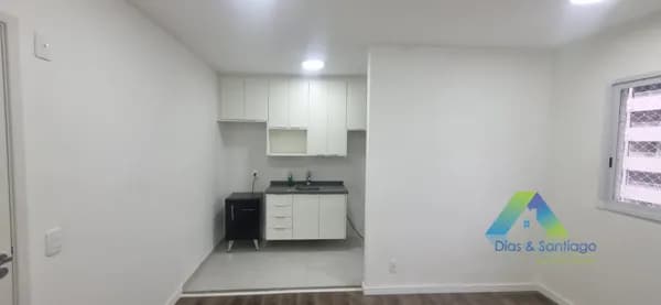 ALUGA-SE APARTAMENTO – 38 m²