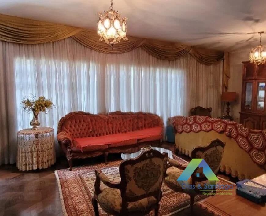 Casa Térrea para locação com 3 dormitórios e 4 vagas em Bosque da Saúde/SP!