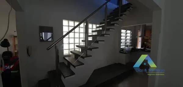 Apartamento Cobertura Duplex em 180m² com estrutura de sobrado em localização privilegiada no bairro da Aclimação/SP.