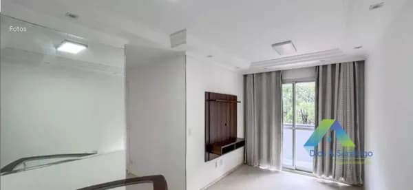 Apartamento Semimobiliado à Venda – 50 m² | 2 Dormitórios | Santa Emília