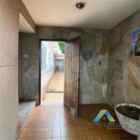 Casa térrea, residencial na Vila das Mercês região da Saúde com 430m² de área total.