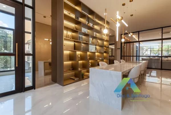 Apartamento na Chácara Klabin com localização estratégica a 550mts da Estação Santos–Imigrantes e 600mts da Estação Chácara Klabin com Studio novo com vista livre e andar alto com coworking e lounge de convivência.