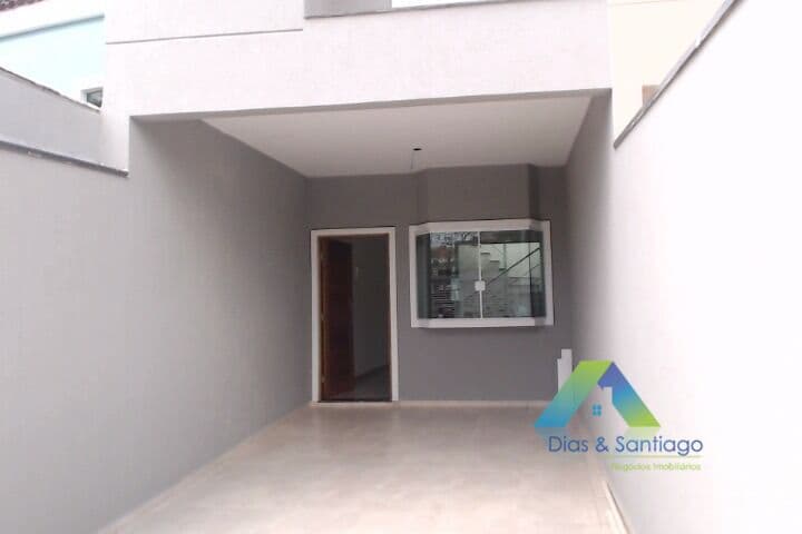 Casa com 3 Quartos e 3 Banheiros à Venda, 120 m² por R$ 598.000 em Jardim Maria Estela/SP!