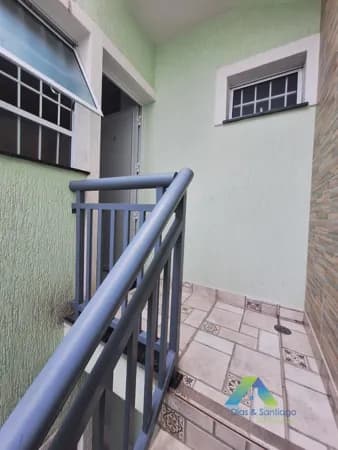 Casa com excelente padrão de acabamento em mini condomínio com 25m² na região da Vila das Mercês.
