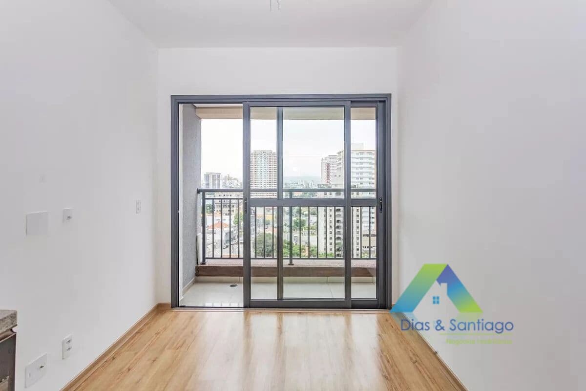 Lindo apartamento em andar alto com vista livre em localização privilegiada a 140mts da Estação de Metrô Alto do Ipiranga/Zsul.
