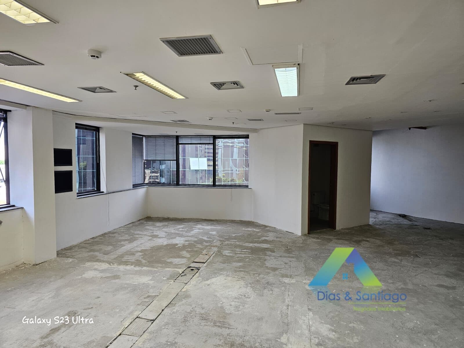 Sala comercial com 9 vagas em Vila Olímpia, São Paulo/SP