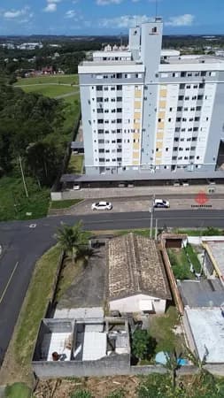 Casa de esquina com potencial de valorização