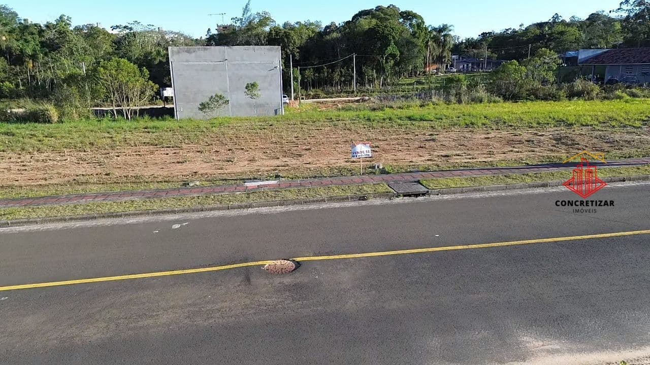 Terreno no loteamento Villa Di Palma