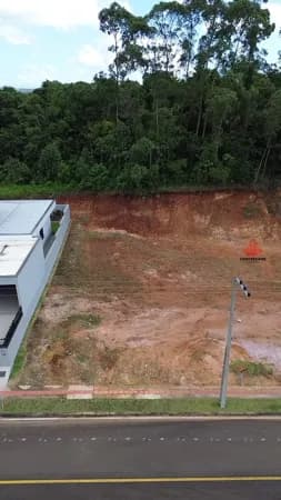 Loteamento organizado e com potencial de valorização