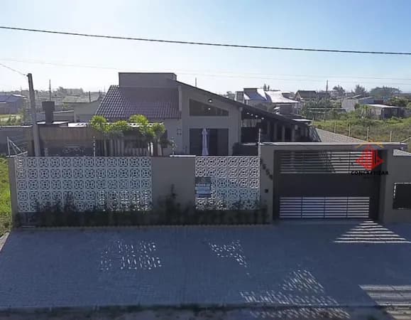 Casa de alto padrão na praia