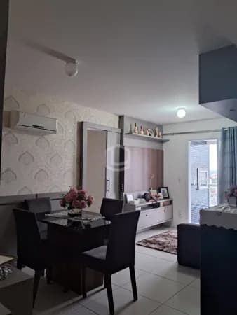 Apartamento Semimobiliado