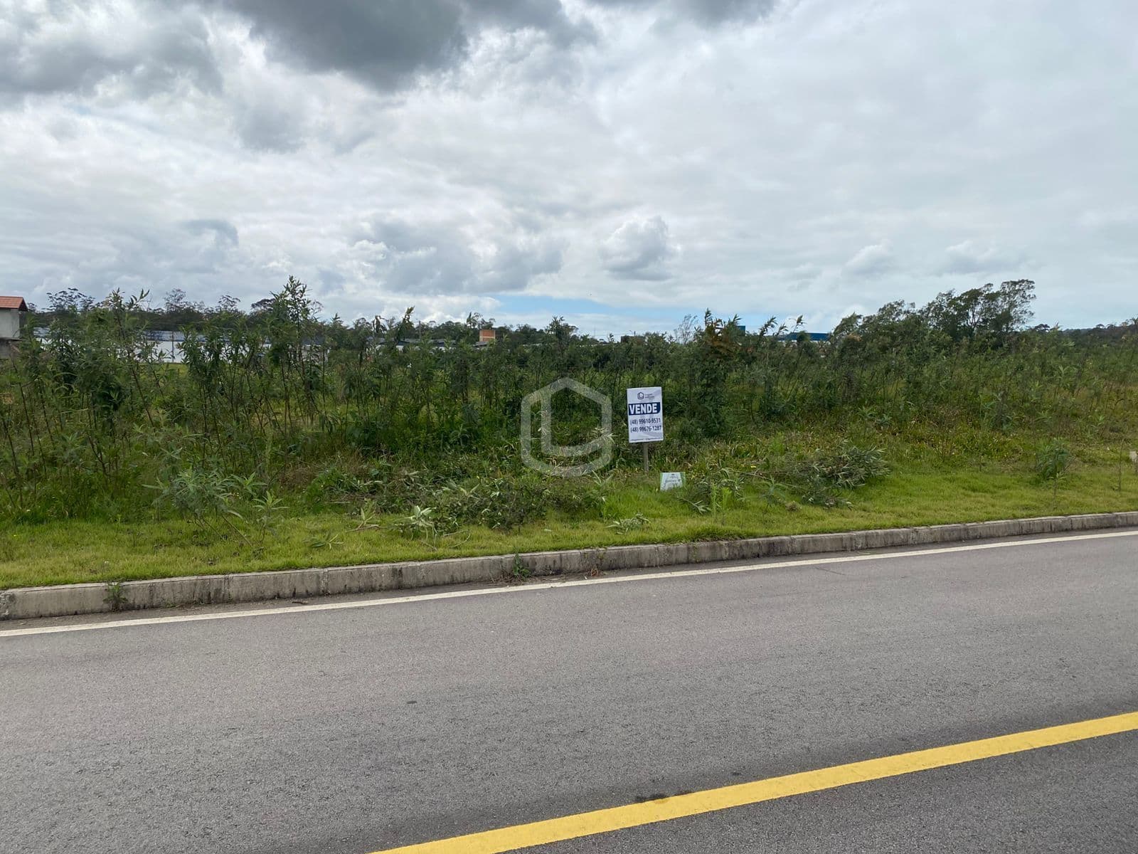 Lote/Terreno em Criciúma - Primeira Linha