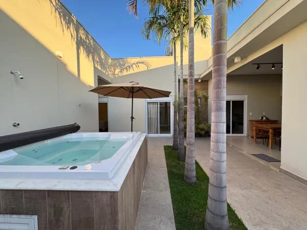 Casa Alto Padrão no Condomínio Solar das Esmeraldas em Nova Odessa